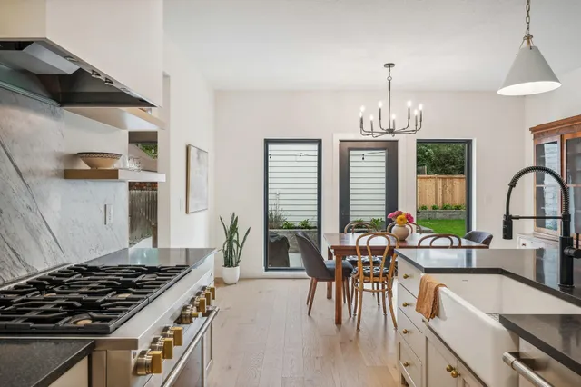 $1,665,000 | 31 X Stonebridge Boulevard, St. Paul, MN 55105