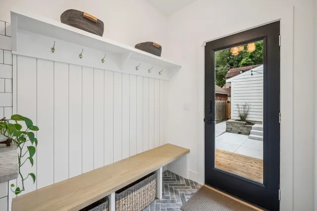 $1,665,000 | 31 X Stonebridge Boulevard, St. Paul, MN 55105