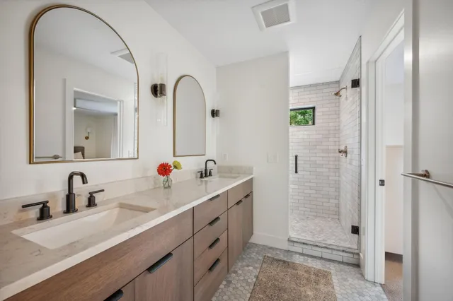 $1,665,000 | 31 X Stonebridge Boulevard, St. Paul, MN 55105