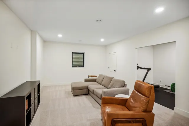 $1,665,000 | 31 X Stonebridge Boulevard, St. Paul, MN 55105