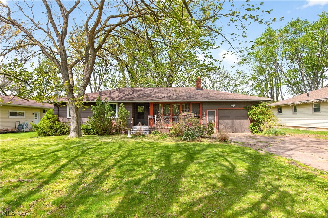 39568 Carol Lane Elyria, OH 44035 - Photo 1 of 41