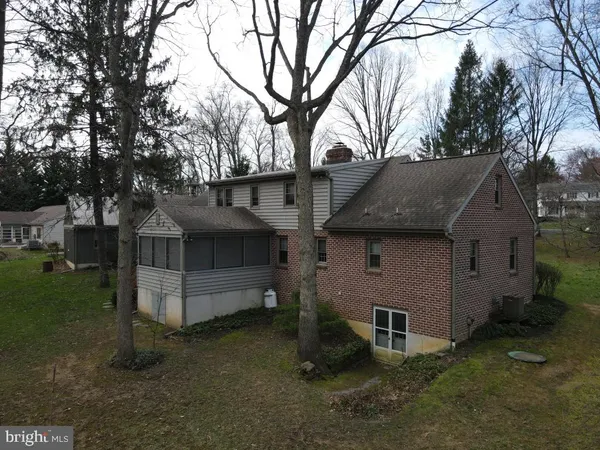 $500,000 | 827 Hornig Road, Lancaster, PA 17601