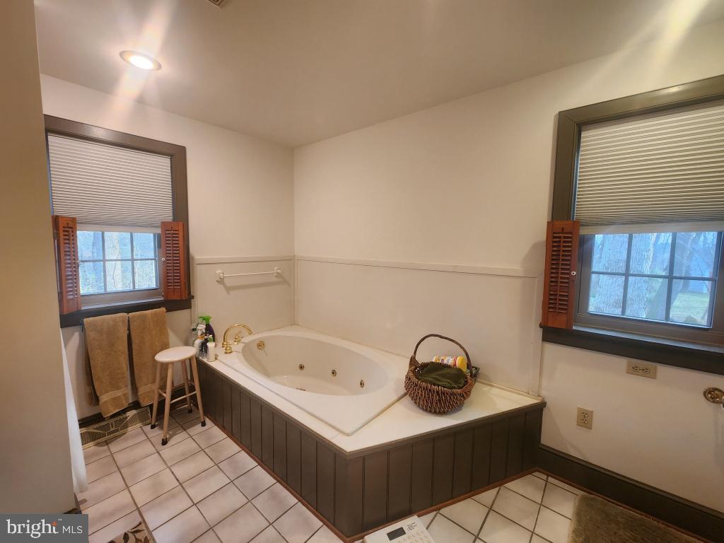 827 Hornig Road Lancaster, PA 17601 - Photo 33 of 130