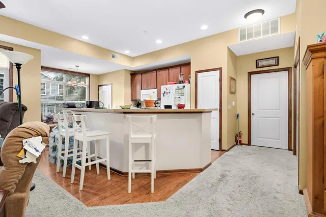 $209,900 | 1840 Freedom Lane, Unit 104, Chanhassen, MN 55317