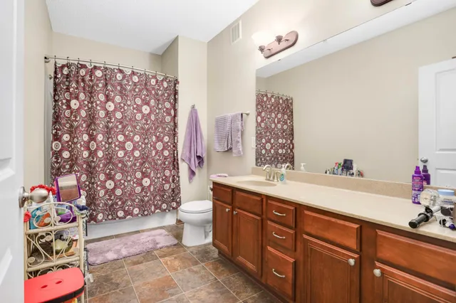 $209,900 | 1840 Freedom Lane, Unit 104, Chanhassen, MN 55317