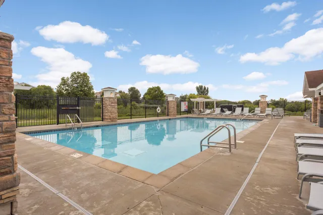 $209,900 | 1840 Freedom Lane, Unit 104, Chanhassen, MN 55317