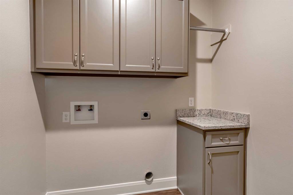 4344 Macnab Drive, Unit MULTI Tyler, TX 75707 - Photo 22 of 24 a view of cabinets