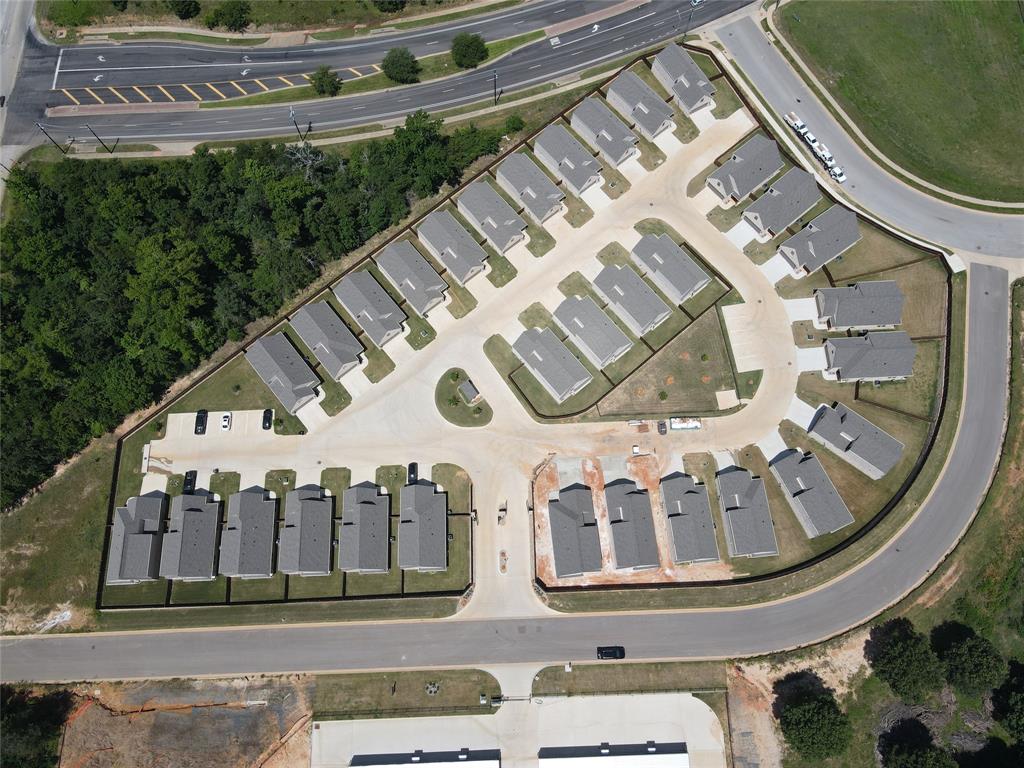 4344 Macnab Drive, Unit MULTI Tyler, TX 75707 - Photo 4 of 24 a view of a interior of the house