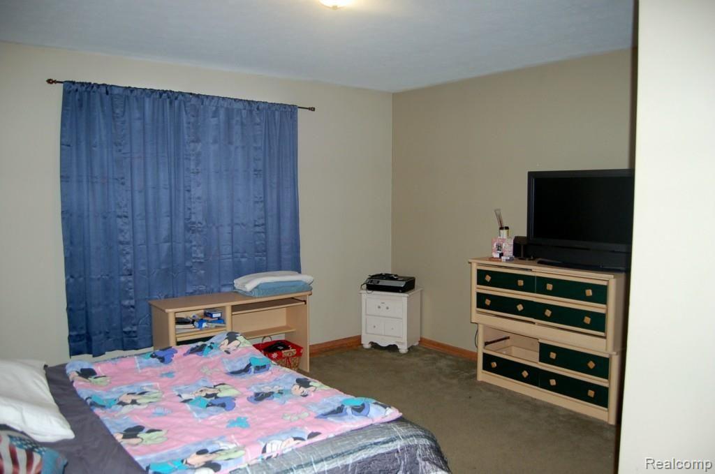 8175 Bennett Lake Road Fenton, MI 48430 - Photo 17 of 26 DSC_0017.jpg