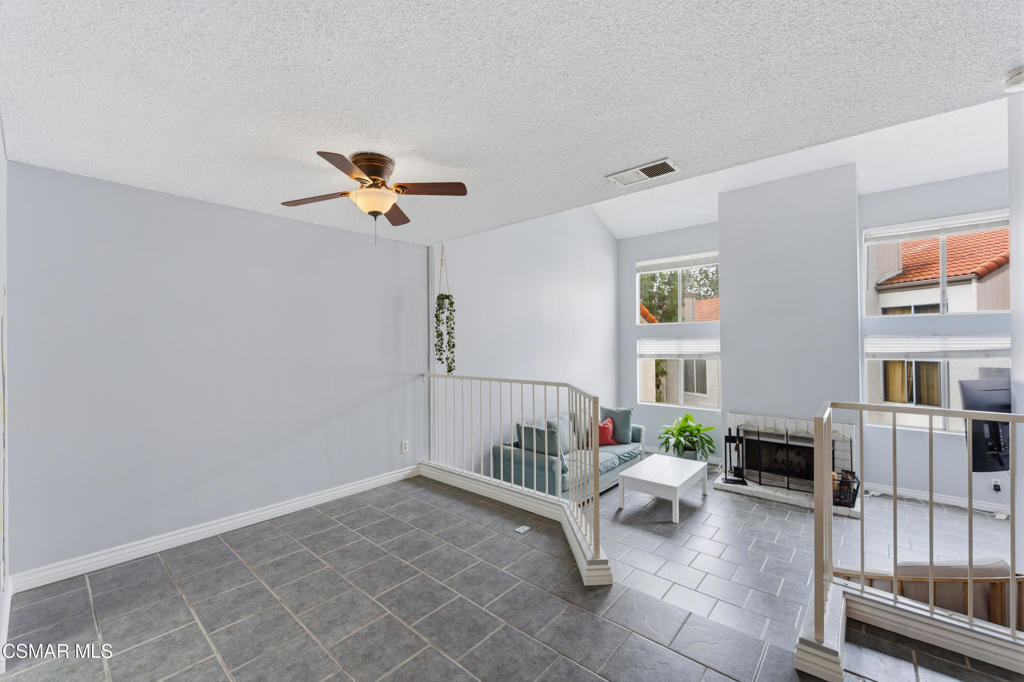 3378 Darby Street, Unit 438 Simi Valley, CA 93063 - Photo 3 of 19