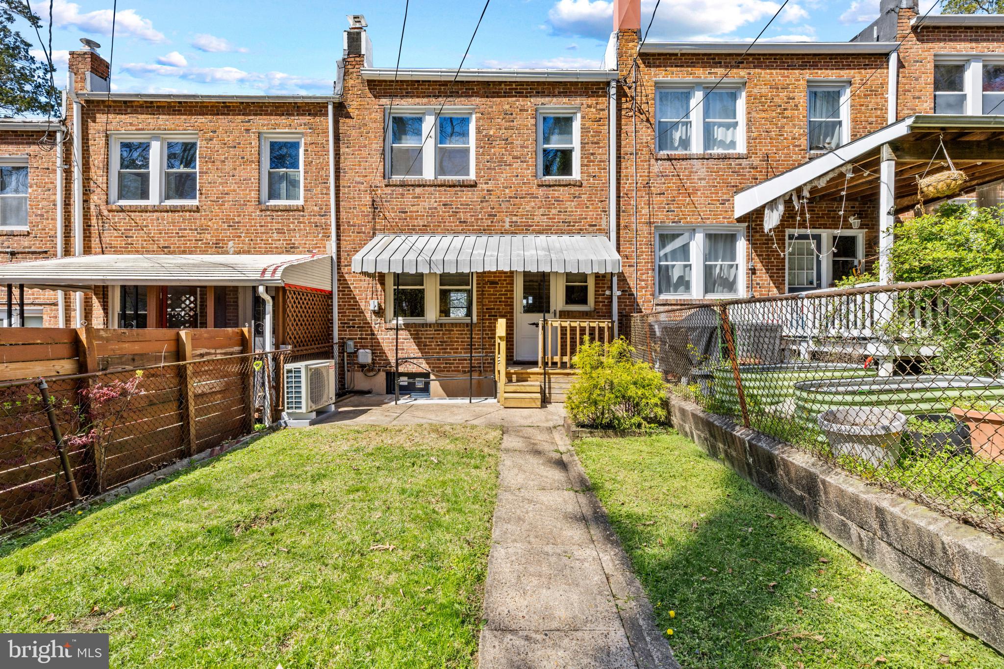 1115 Roland Heights Avenue Baltimore, MD 21211 - Photo 25 of 32 Rear View