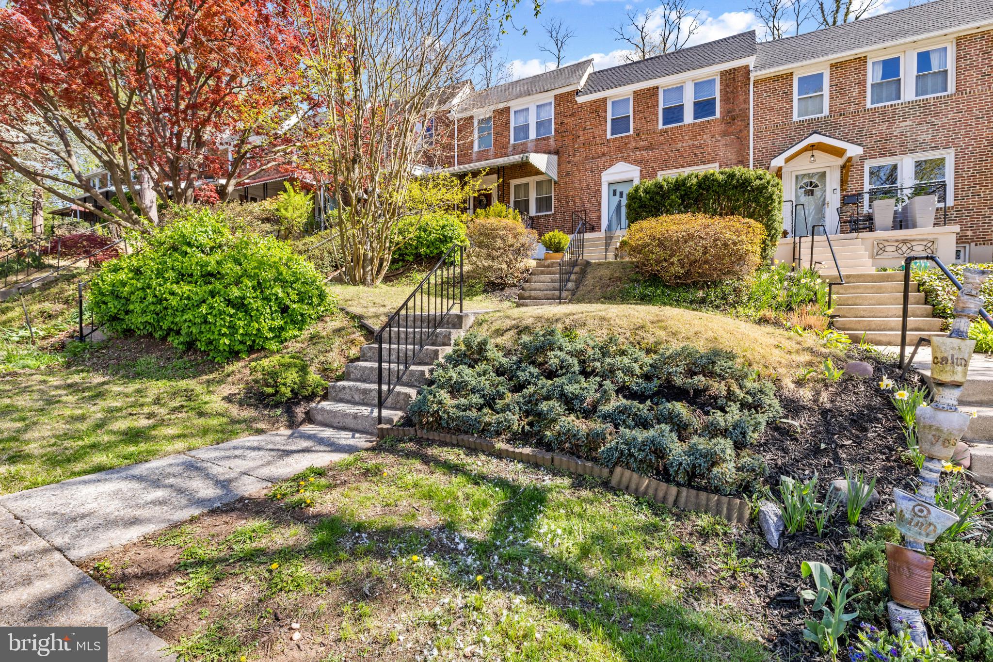 1115 Roland Heights Avenue Baltimore, MD 21211 - Photo 27 of 32 Exterior Front Yard