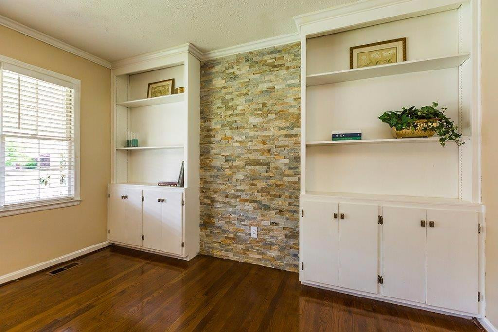 874 Honeysuckle Road Lexington, KY 40504 - Photo 5 of 26 Photo 5