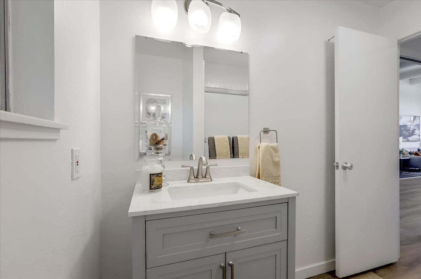 3907 Middlefield Road, Unit C Palo Alto, CA 94303 - Photo 30 of 49 Gallery Image 30