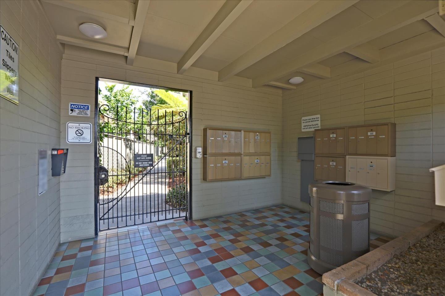 3907 Middlefield Road, Unit C Palo Alto, CA 94303 - Photo 48 of 49 Gallery Image 48
