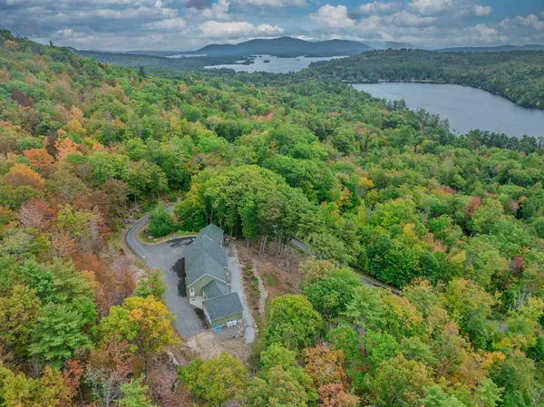 $949,000 | 11 Sebec Road, Holderness, NH 03245