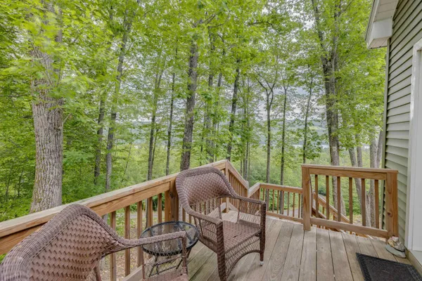 $949,000 | 11 Sebec Road, Holderness, NH 03245