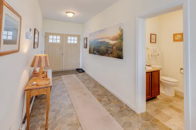 $1,100,000 | 11 Sebec Road, Holderness, NH 03245