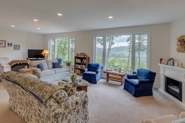 $1,100,000 | 11 Sebec Road, Holderness, NH 03245