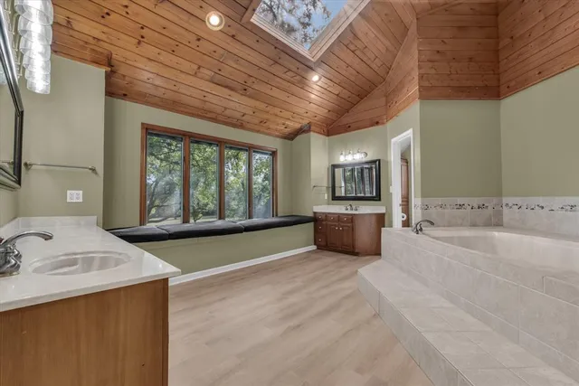 a view of a walk in closet