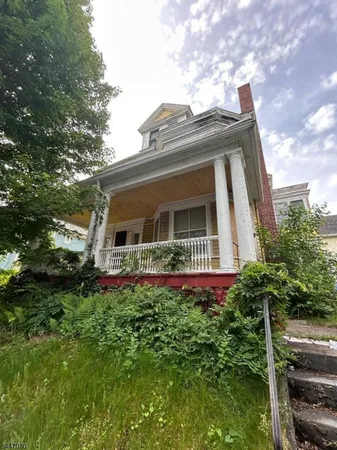$399,000 | 624 14th Avenue, Paterson, NJ 07504