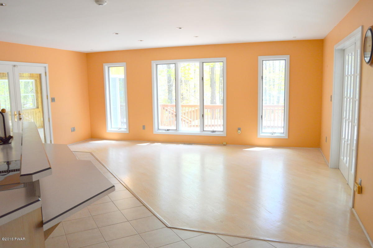 1023 Stone Crop Road Hawley, PA 18428 - Photo 27 of 44
