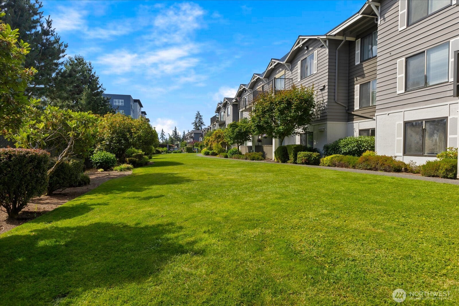 8017 234th Street Southwest, Unit 317 Edmonds, WA 98026 - Photo 35 of 39