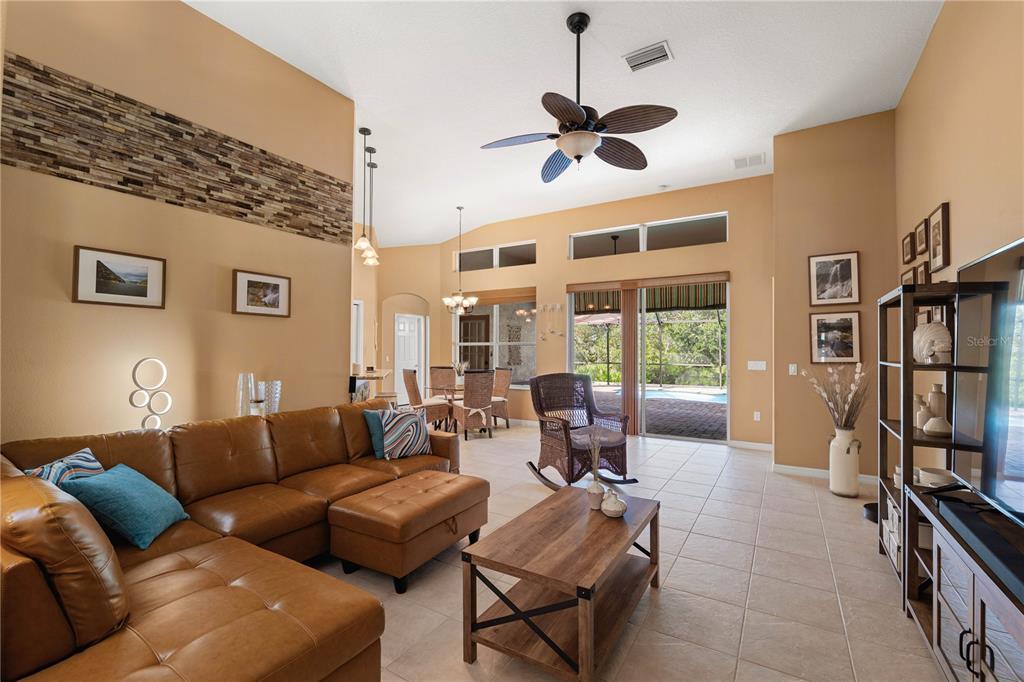 9020 North River Road Tampa, FL 33635 - Photo 11 of 86