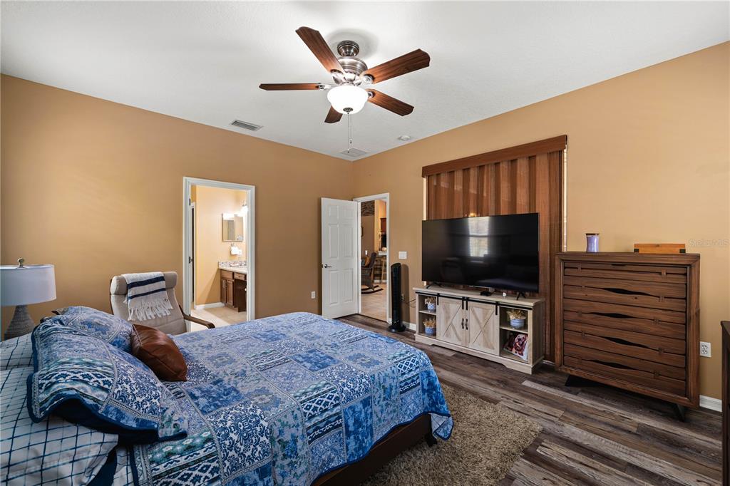 9020 North River Road Tampa, FL 33635 - Photo 25 of 86