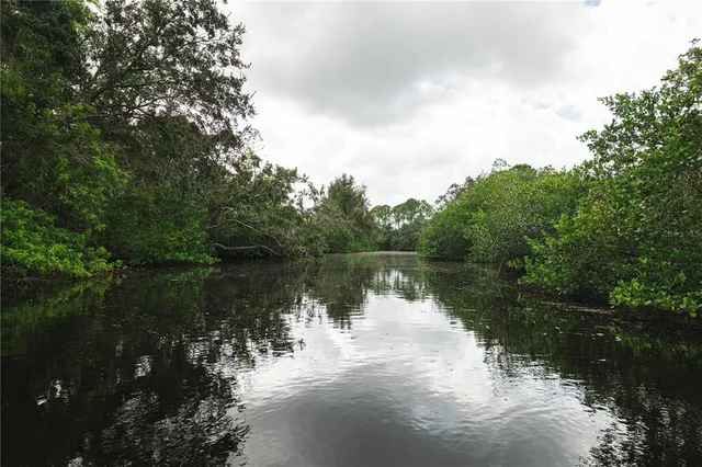 $784,900 | 9020 North River Road, Tampa, FL 33635