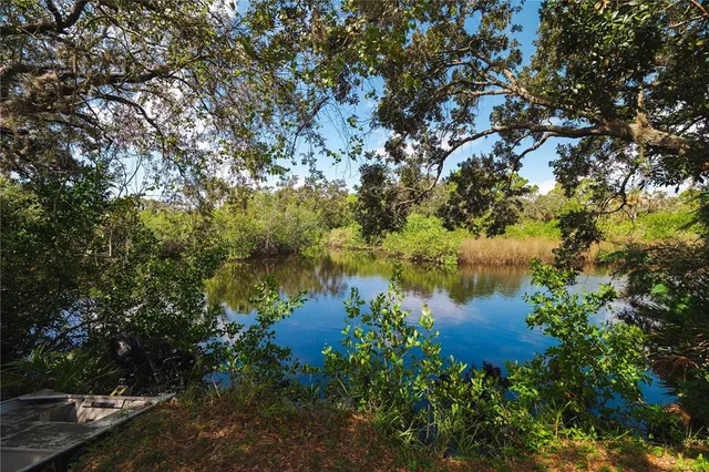 $784,900 | 9020 North River Road, Tampa, FL 33635