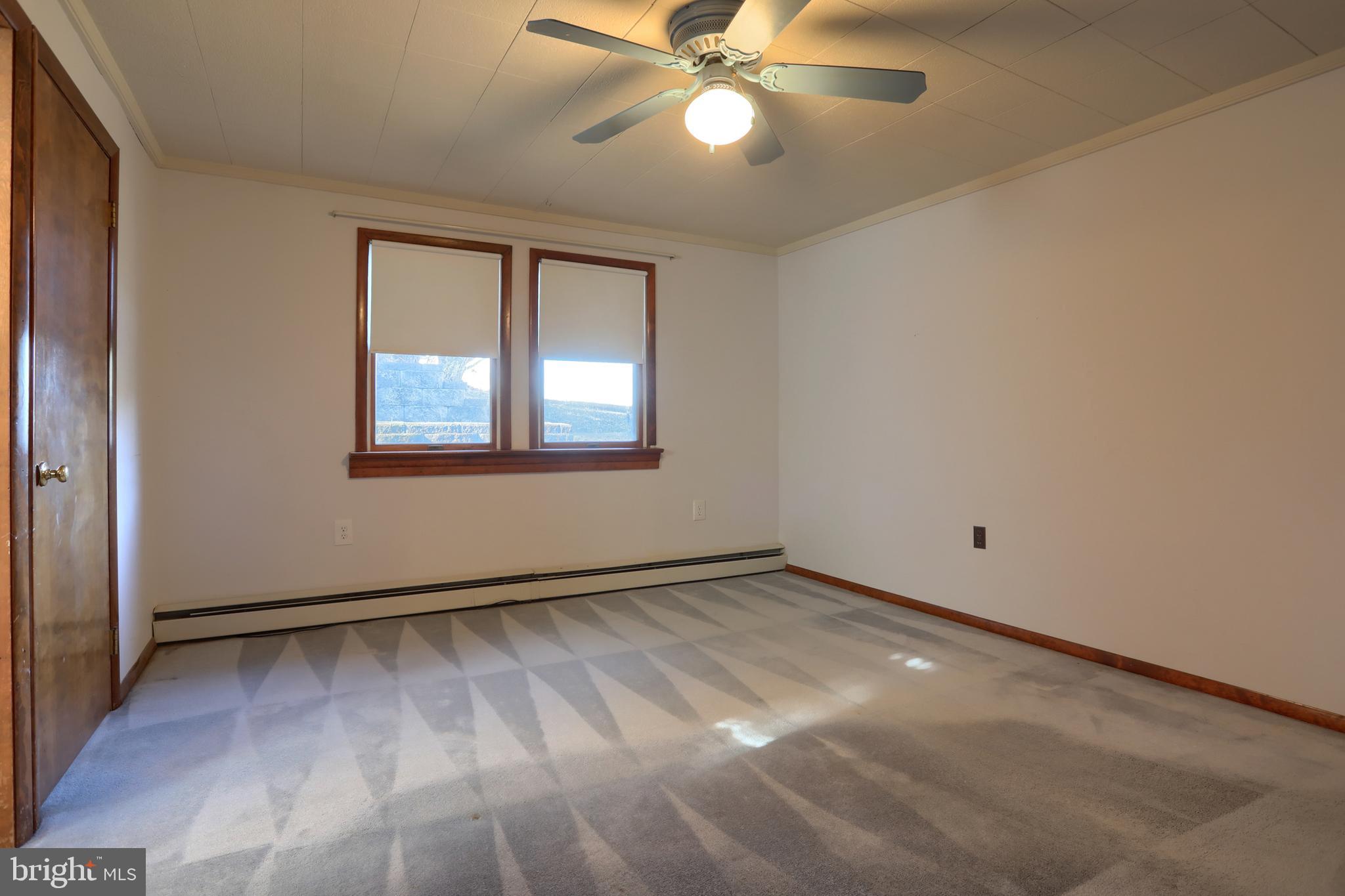 76 Edison Road Palmyra, PA 17078 - Photo 16 of 38 Primary bedroom