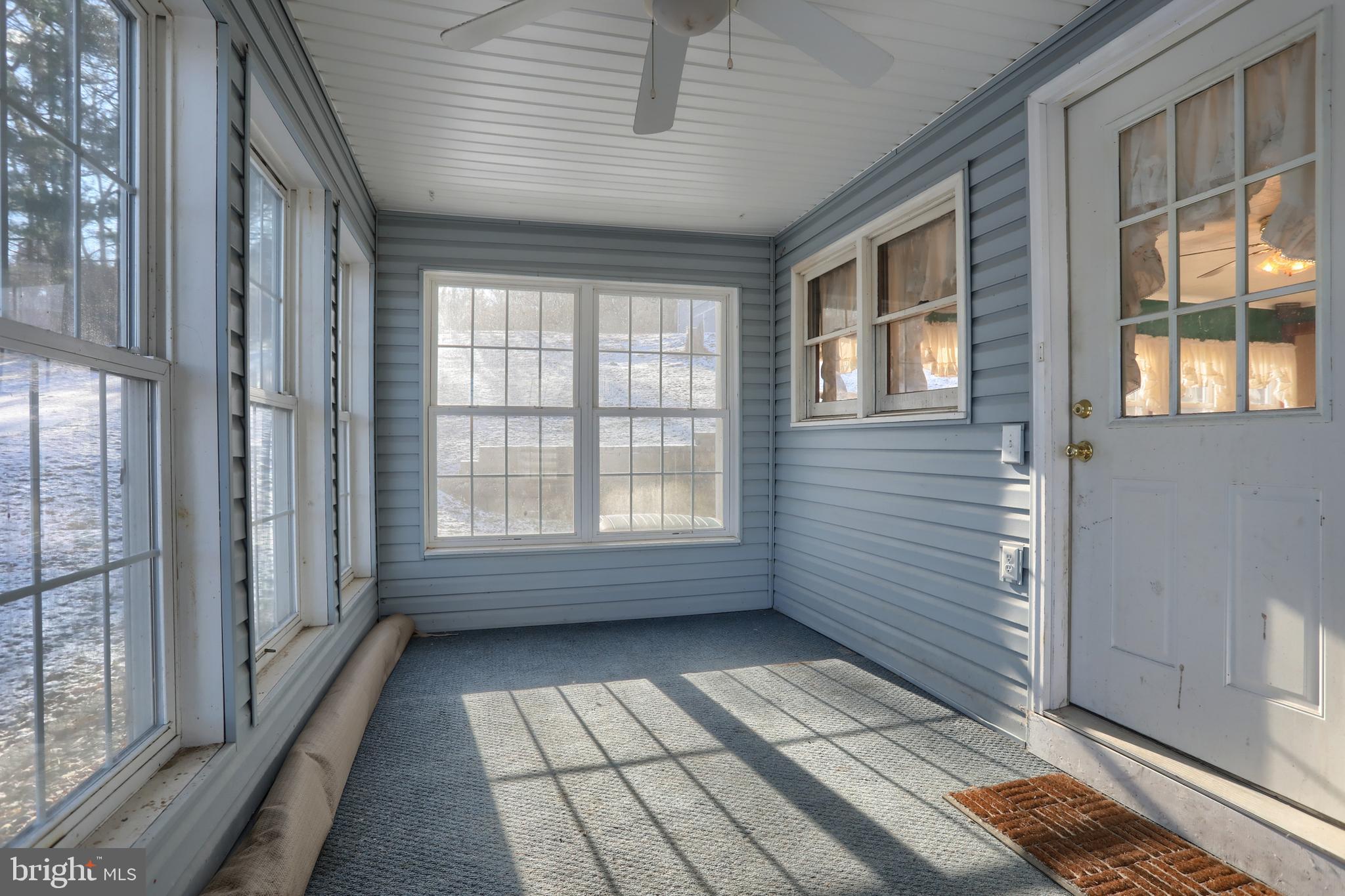 76 Edison Road Palmyra, PA 17078 - Photo 25 of 38 Enclosed 3 seasons room