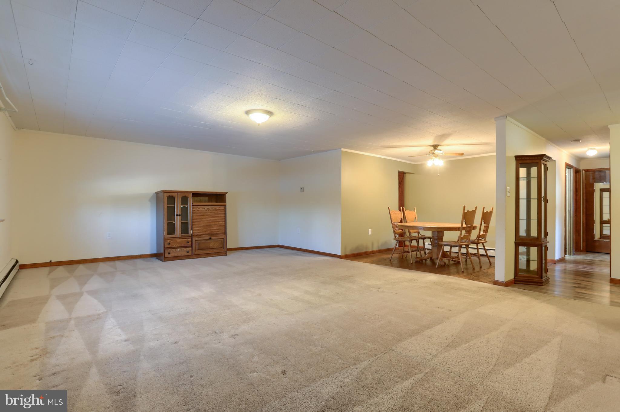 76 Edison Road Palmyra, PA 17078 - Photo 8 of 38 Living room