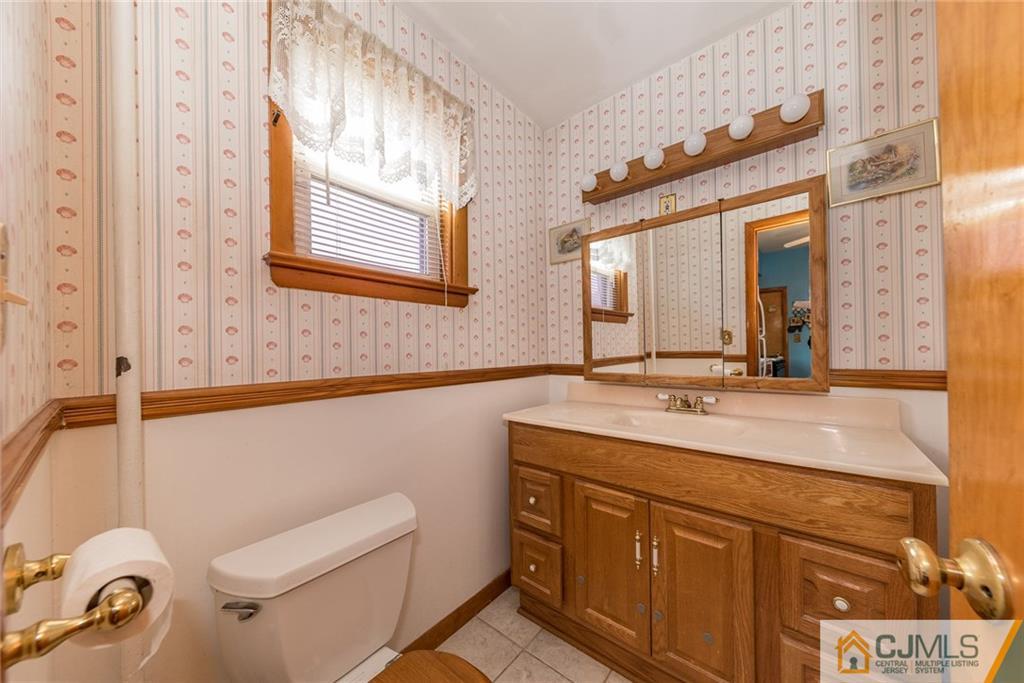3109 Tremley Point Road Linden, NJ 07036 - Photo 11 of 25