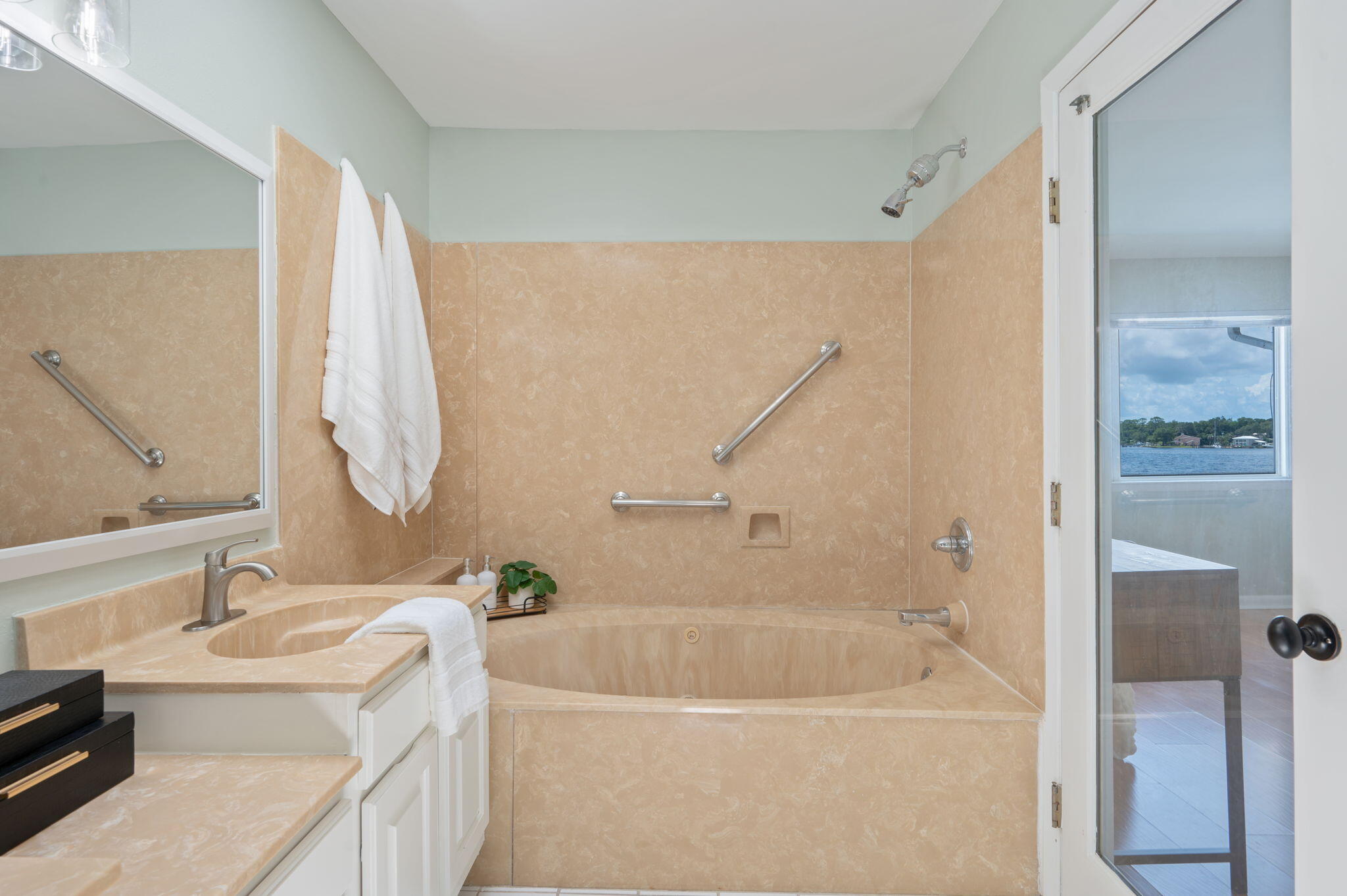 3 Bayshore Point Valparaiso, FL 32580 - Photo 25 of 70 35-web-or-mls-3-bayshore-point