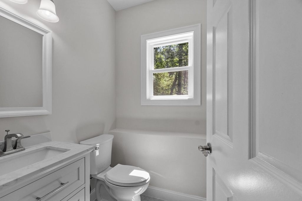 62 Queensland Road Billerica, MA 01862 - Photo 24 of 35
