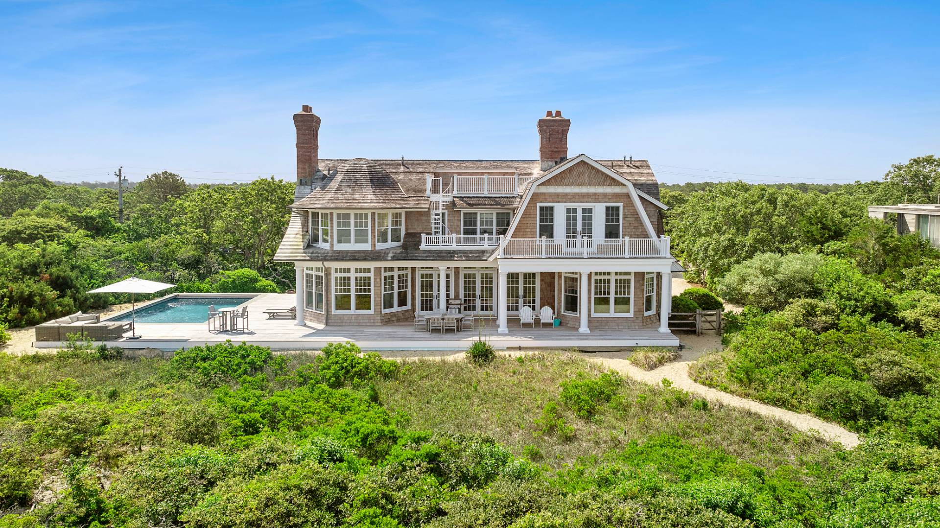 335 Cranberry Hole Road Amagansett, NY 11930 - Photo 2 of 45