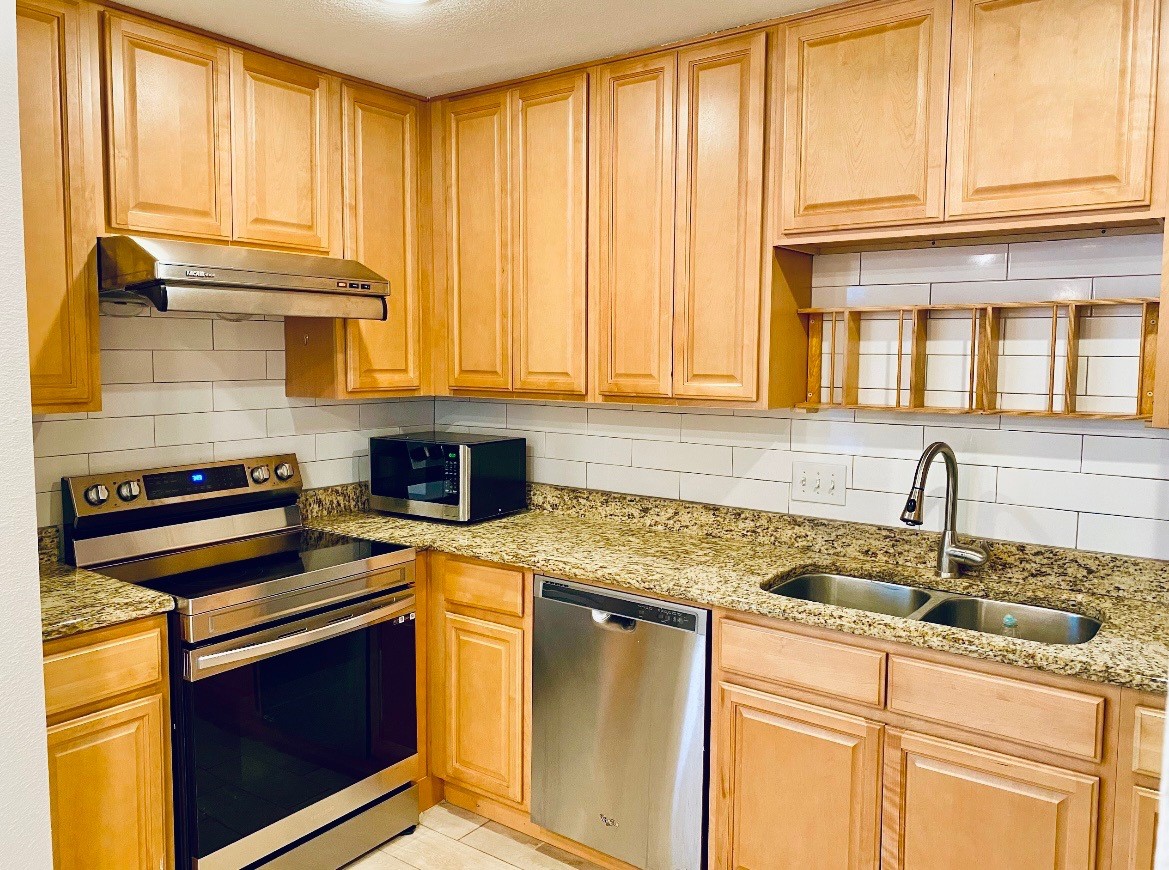 1606 Walnut Avenue, Unit B Austin, TX 78702 - Photo 12 of 23
