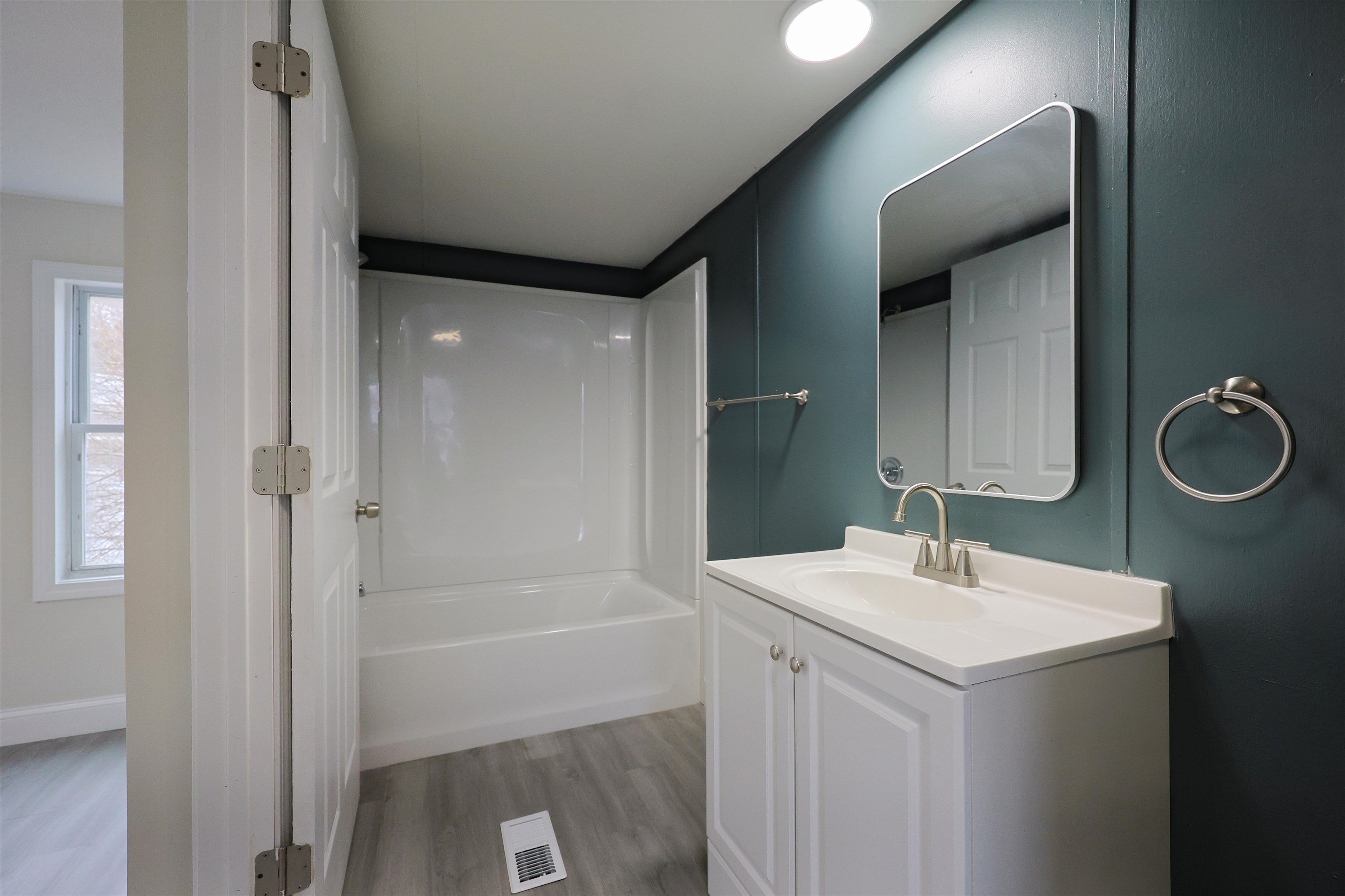 28 Morton Street Exeter, NH 03833 - Photo 12 of 18 Gallery Image 12