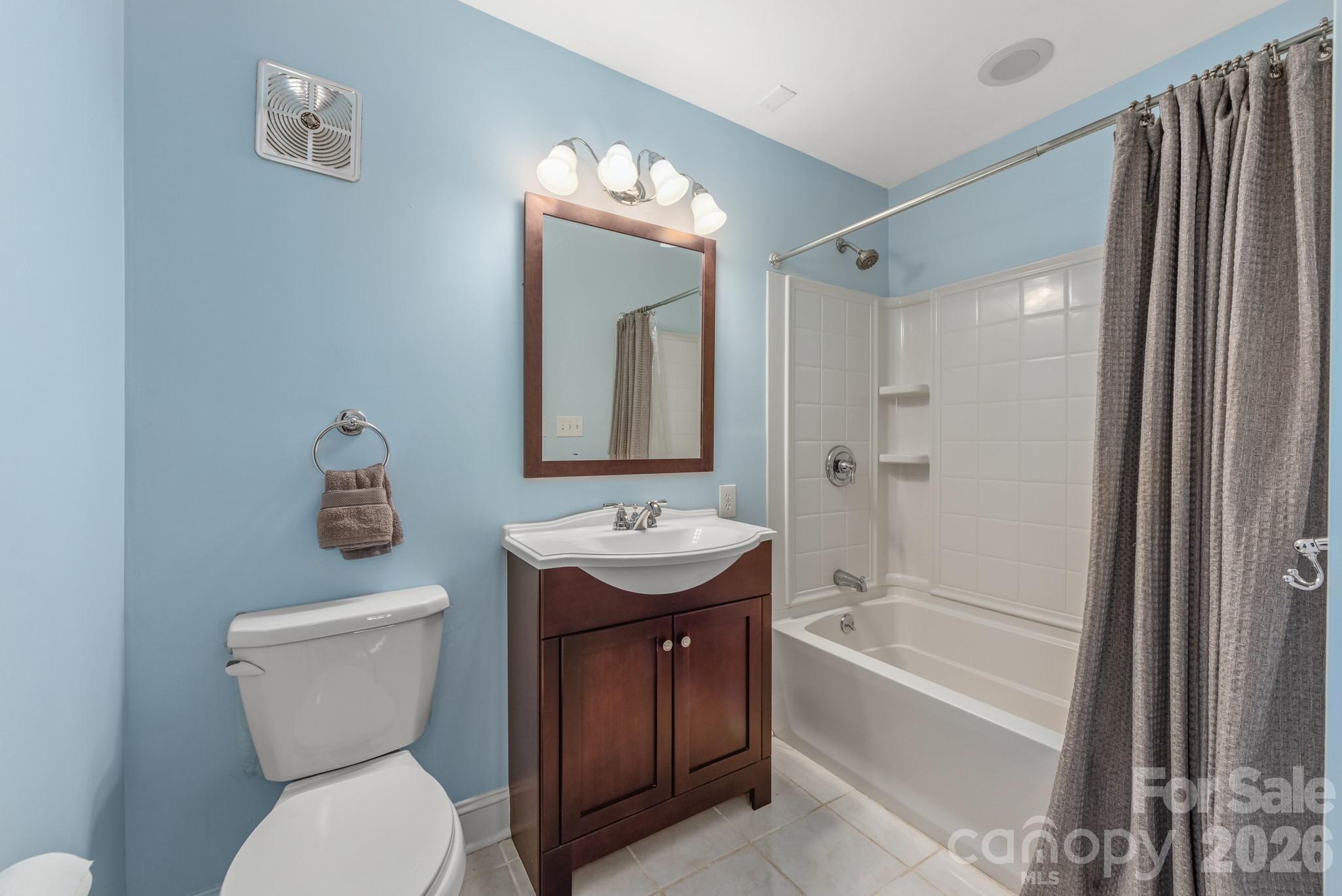 1323 Queens Road, Unit 421 Charlotte, NC 28207 - Photo 13 of 26 Gallery Image 13