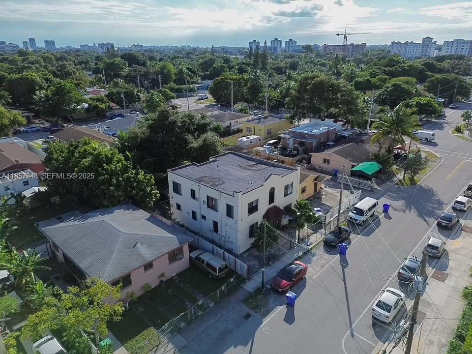 1376 Northwest 35th Street Miami, FL 33142 - Photo 2 of 31