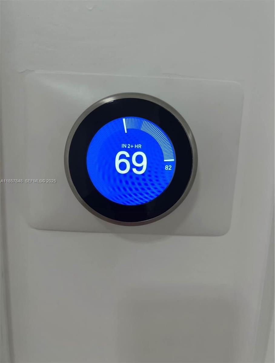 1376 Northwest 35th Street Miami, FL 33142 - Photo 27 of 31