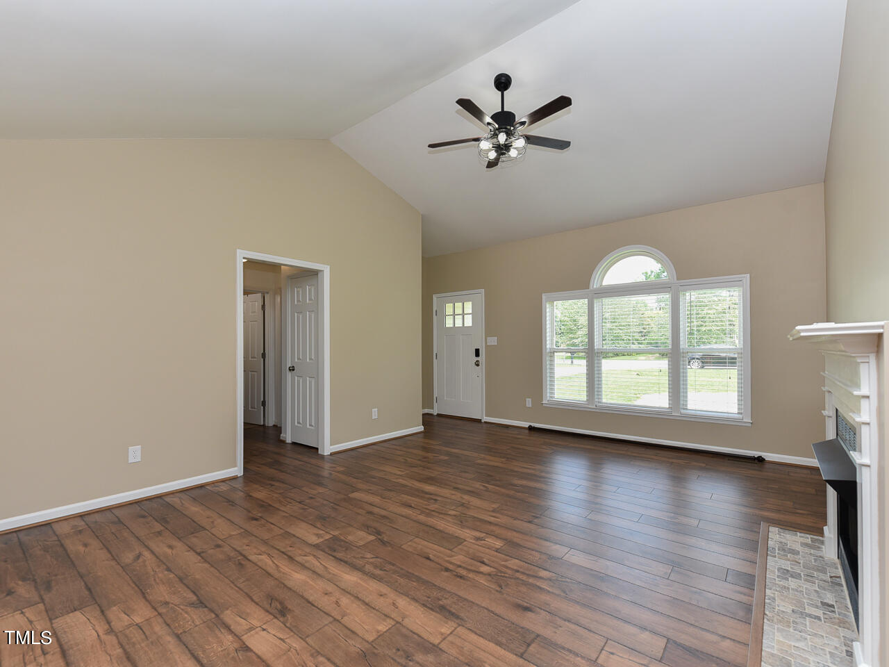 128 Meadow Ridge Drive Willow Spring, NC 27592 - Photo 5 of 28 Interior - LR - ok