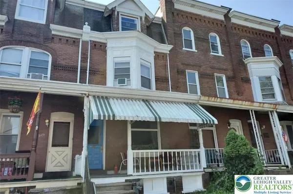$1,050 | 518 Washington Street, Unit 4, Allentown, PA 18102