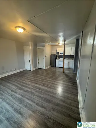 $1,050 | 518 Washington Street, Unit 4, Allentown, PA 18102