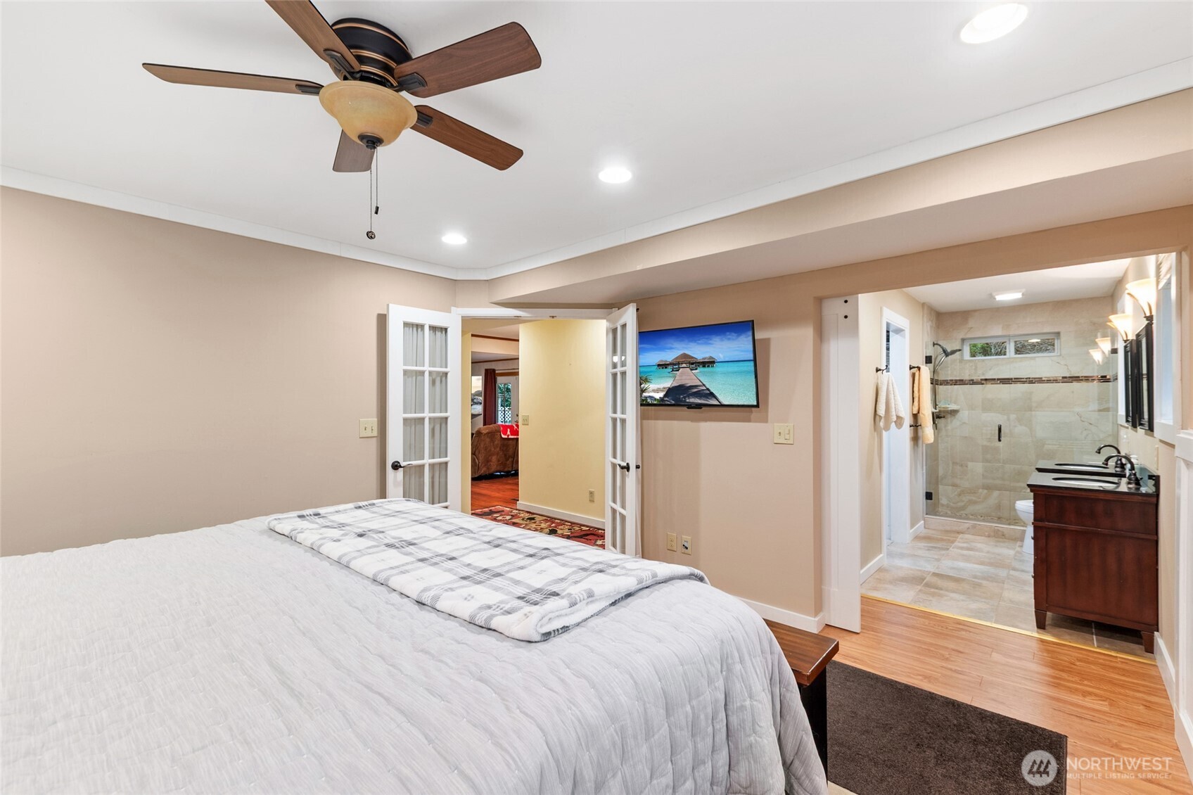 22403 53rd Avenue Southeast Bothell, WA 98021 - Photo 12 of 39