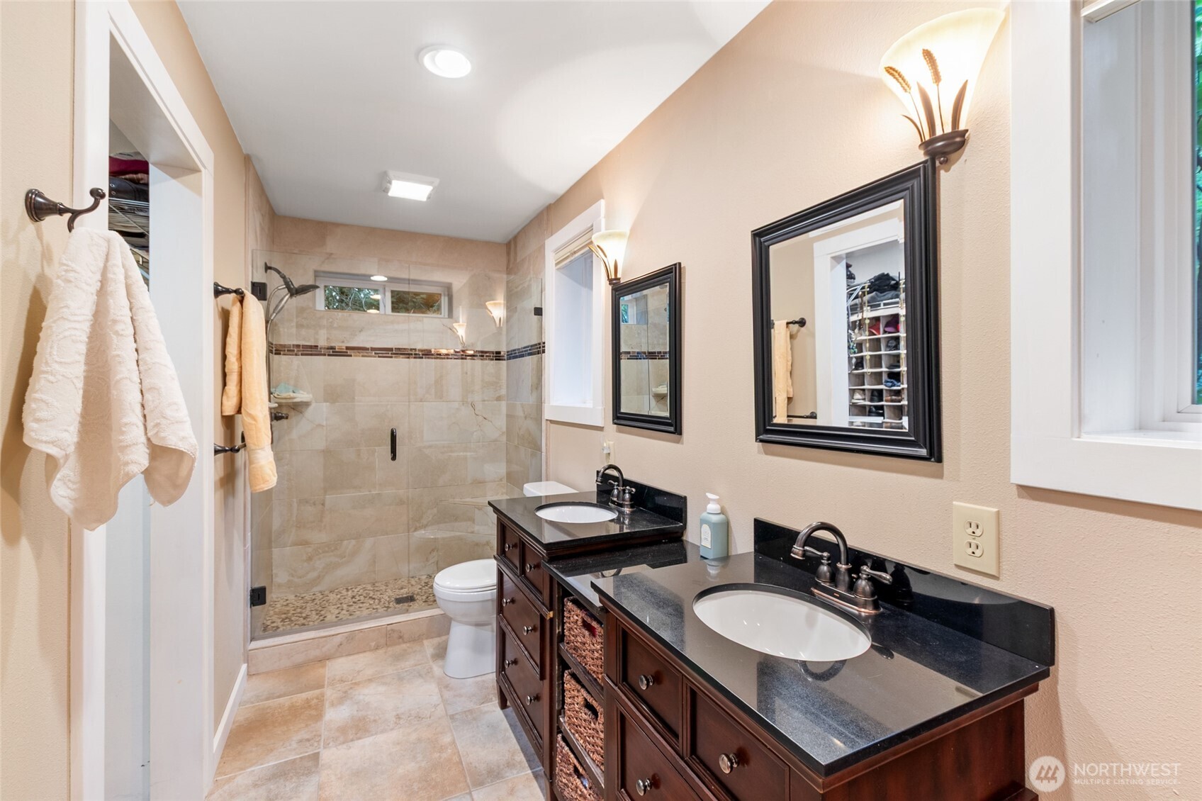 22403 53rd Avenue Southeast Bothell, WA 98021 - Photo 14 of 39