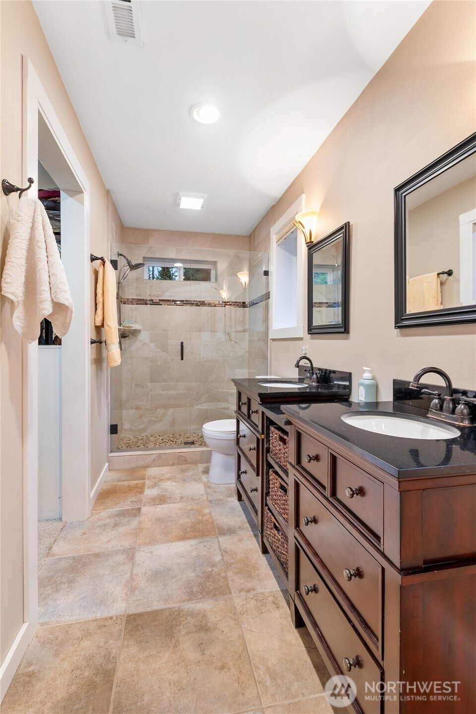 22403 53rd Avenue Southeast Bothell, WA 98021 - Photo 15 of 39