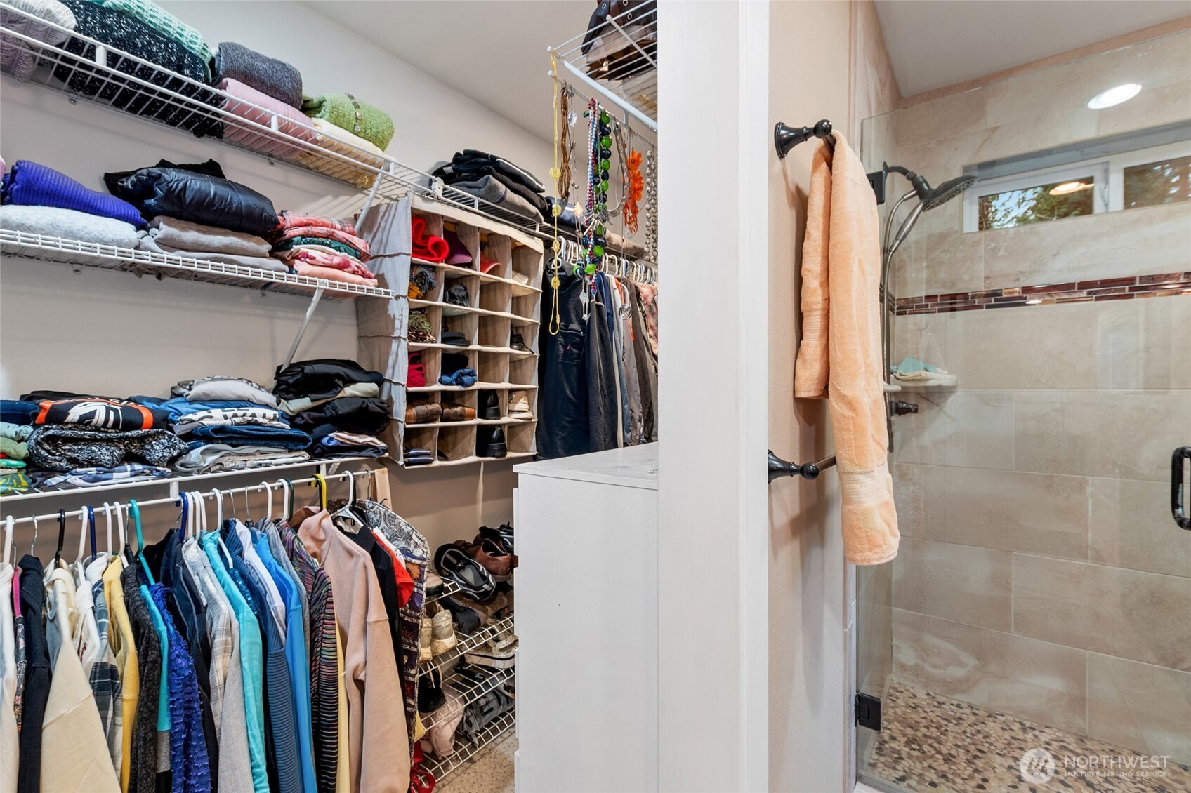 22403 53rd Avenue Southeast Bothell, WA 98021 - Photo 16 of 39